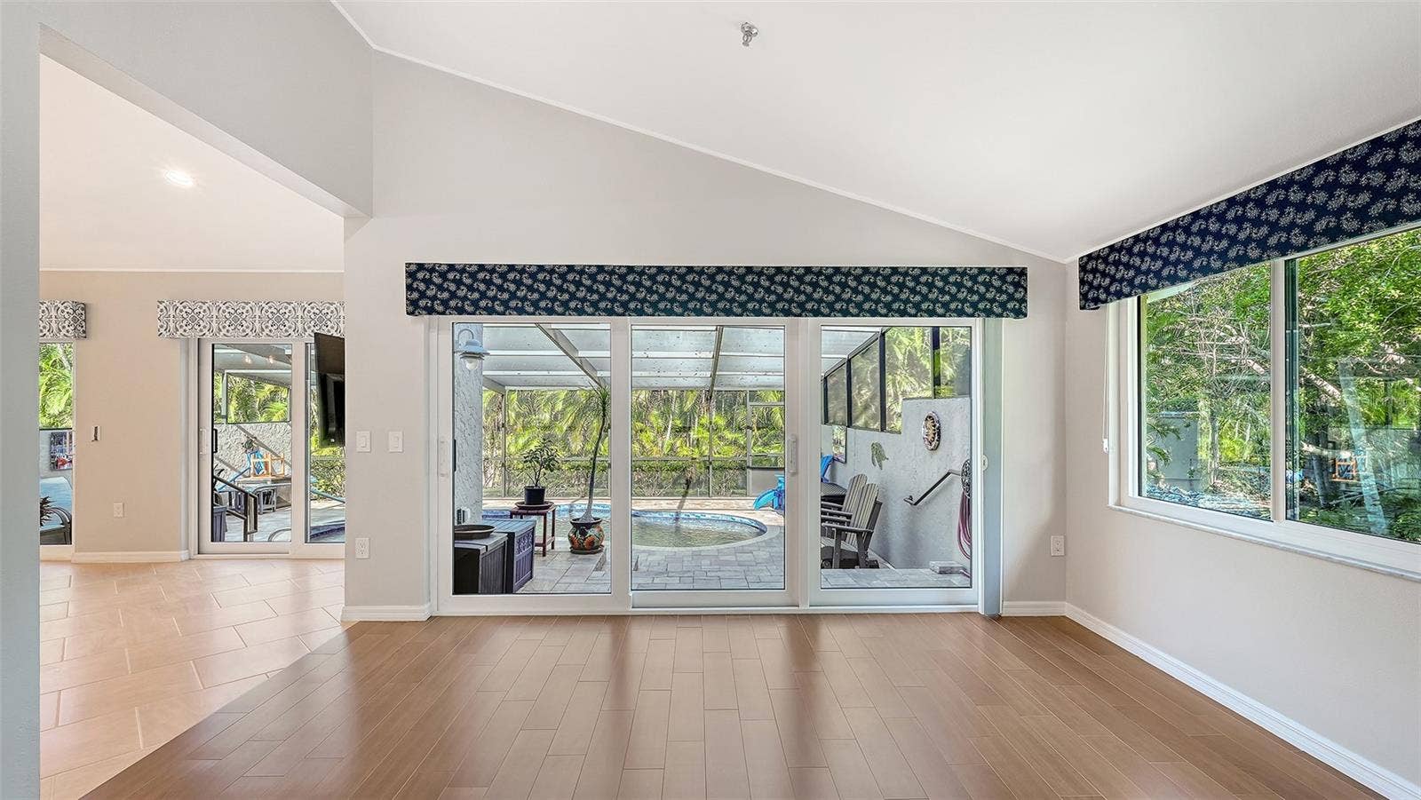 2245 HARBOURSIDE DRIVE, #101, Longboat Key, FL 34228 2245 HARBOURSIDE DRIVE, #101, Longboat Key, FL 34228
