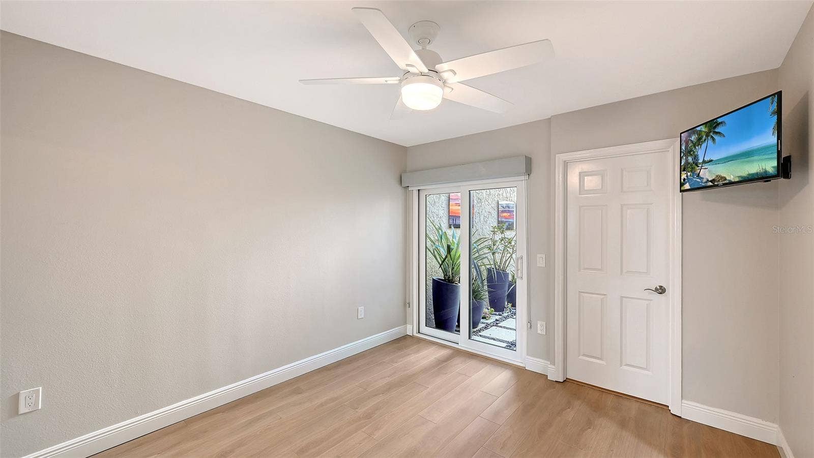 2245 HARBOURSIDE DRIVE, #101, Longboat Key, FL 34228 2245 HARBOURSIDE DRIVE, #101, Longboat Key, FL 34228