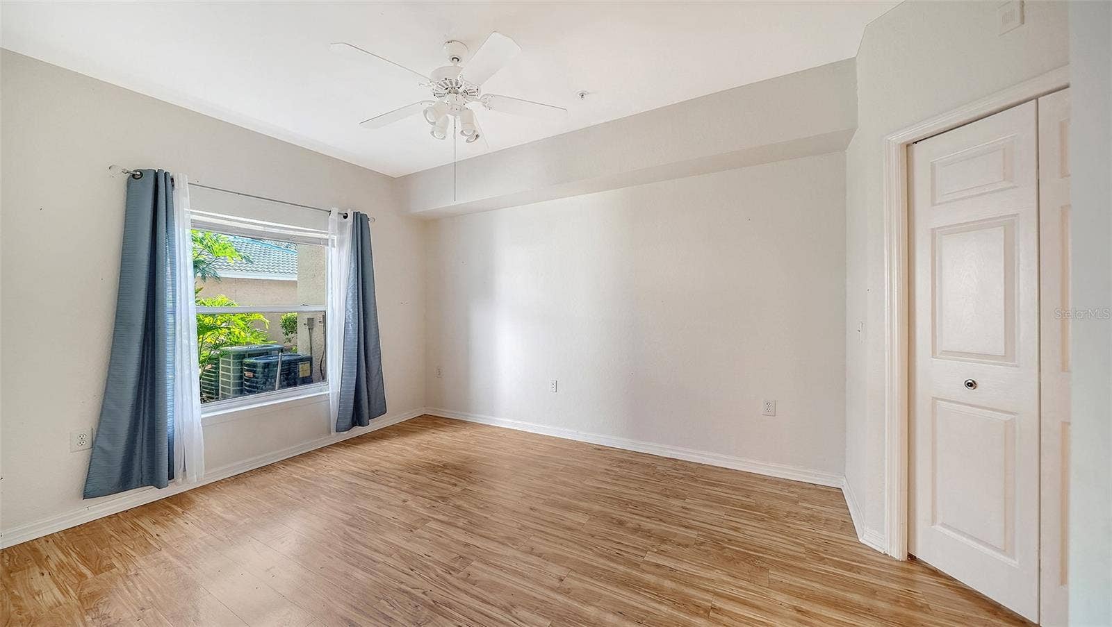 5168 NORTHRIDGE ROAD, #103, Sarasota, FL 34238 MASTER BEDROOM WITH WALK IN CLOSET