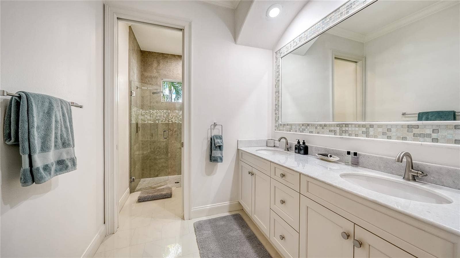 8569 MIDNIGHT PASS ROAD, Sarasota, FL 34242 8569 MIDNIGHT PASS ROAD, Sarasota, FL 34242