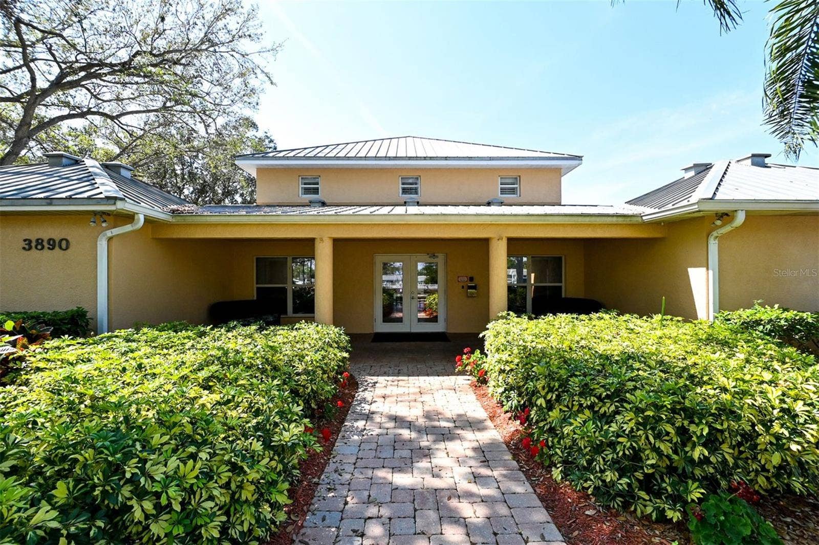 4550 PINEBROOK CIRCLE, #203, Bradenton, FL 34209 Clubhouse entry
