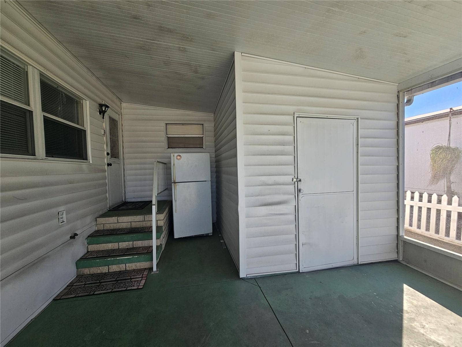 1000 51ST AVENUE PLAZA W, Bradenton, FL 34207 1000 51ST AVENUE PLAZA W, Bradenton, FL 34207