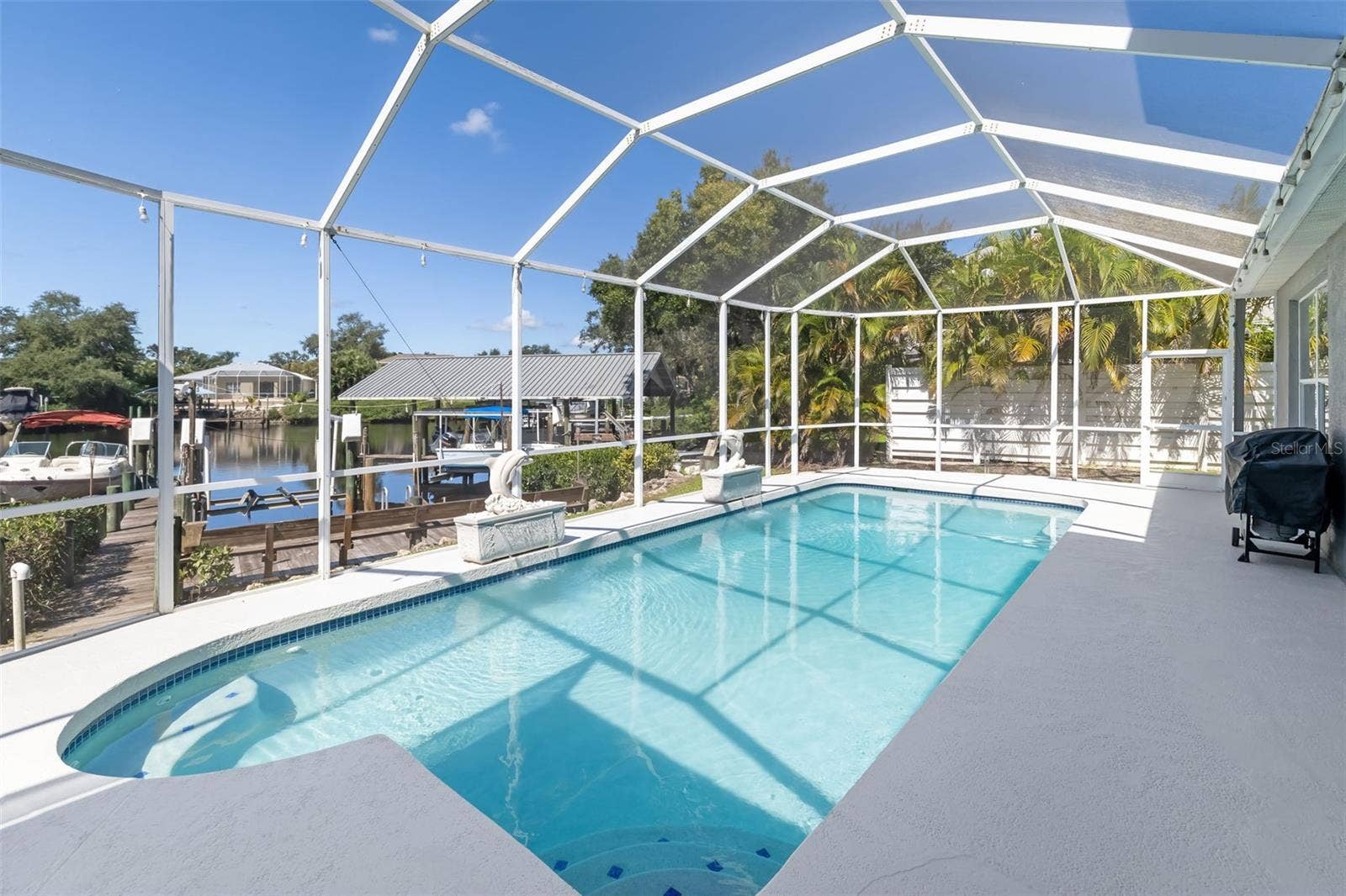 124 41ST CIRCLE E, Bradenton, FL 34208 124 41ST CIRCLE E, Bradenton, FL 34208