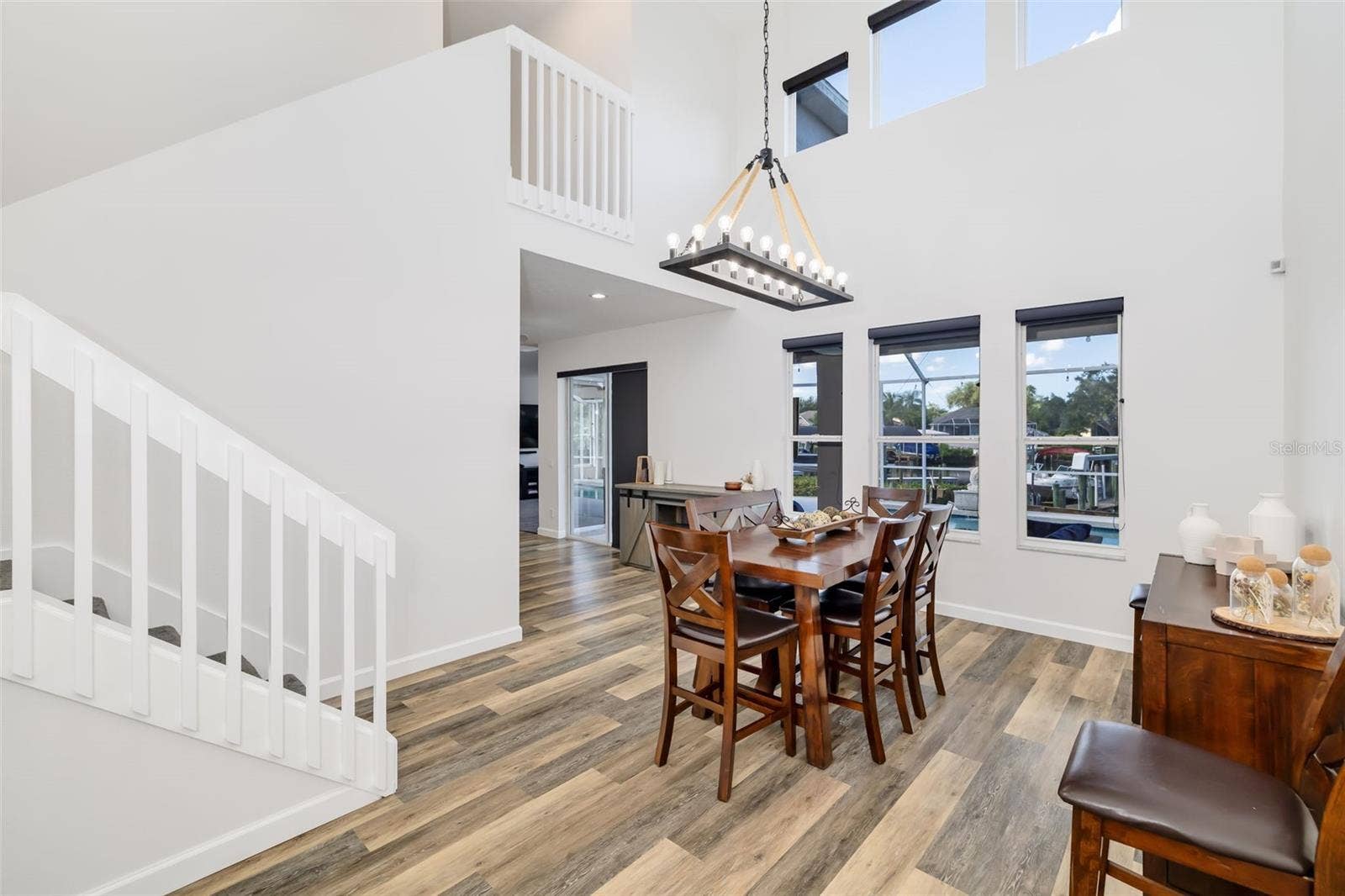 124 41ST CIRCLE E, Bradenton, FL 34208 124 41ST CIRCLE E, Bradenton, FL 34208