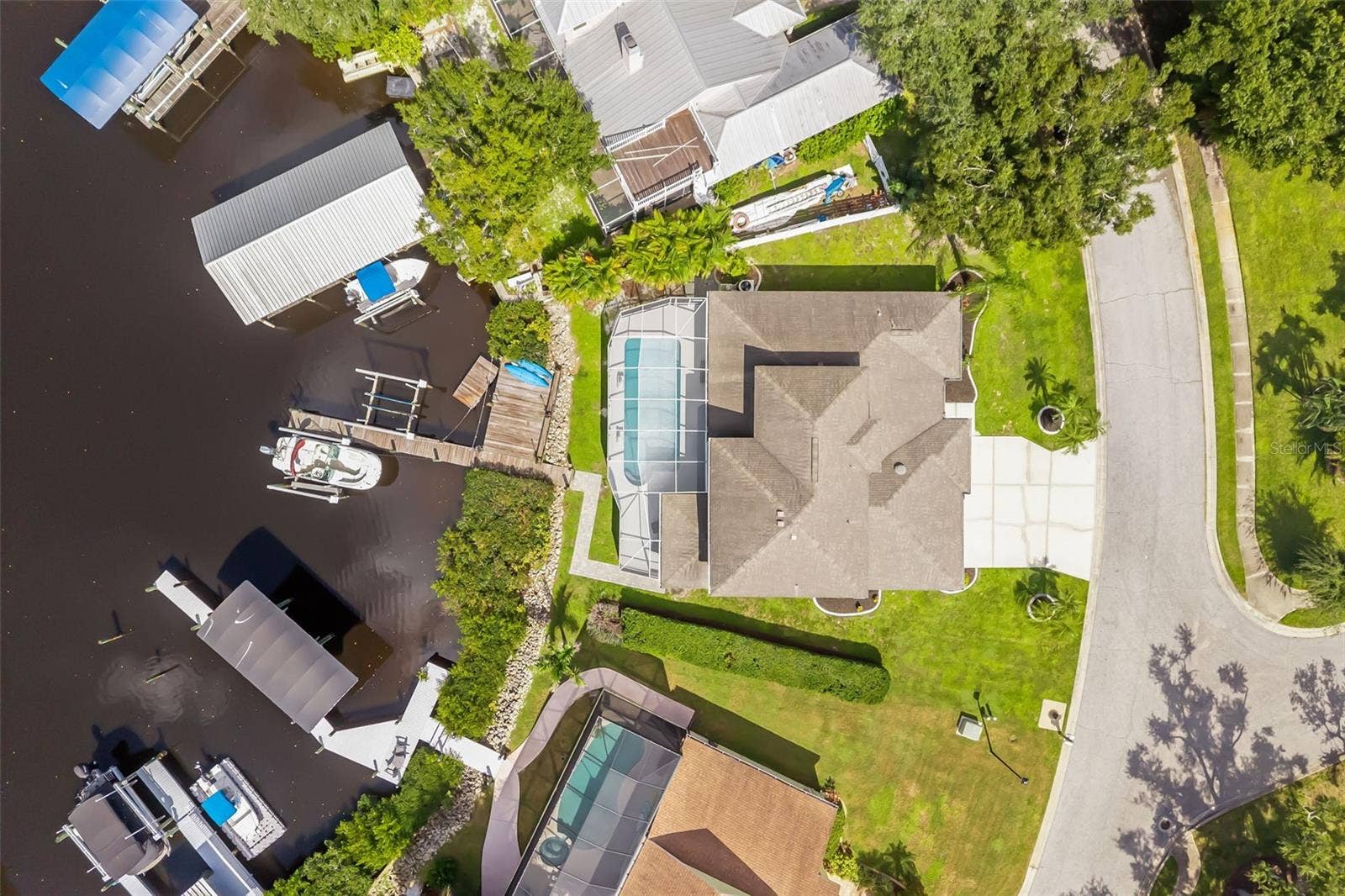 124 41ST CIRCLE E, Bradenton, FL 34208 124 41ST CIRCLE E, Bradenton, FL 34208