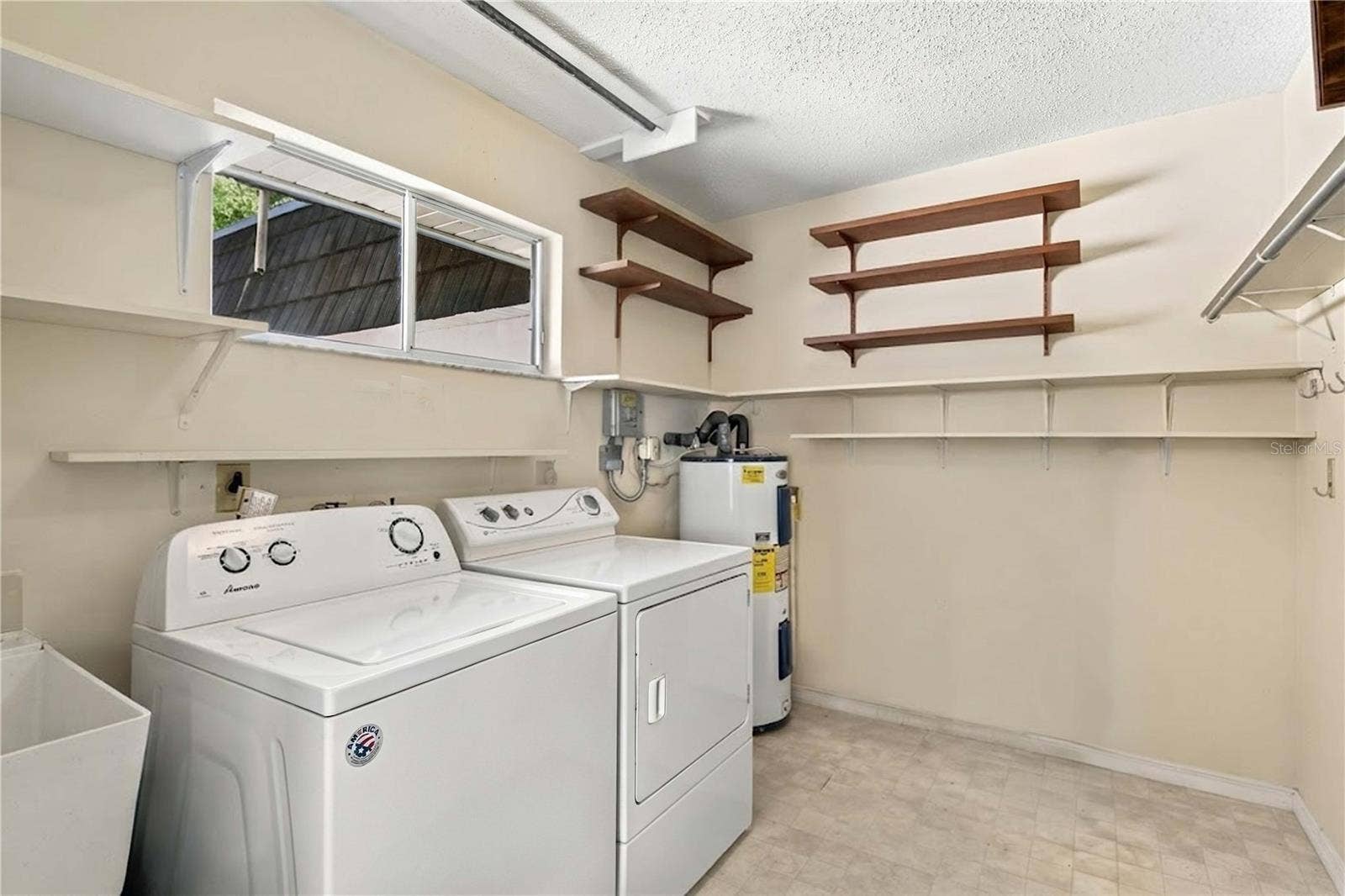 1272 BELLEFLOWER STREET, #128, Sarasota, FL 34232 1272 BELLEFLOWER STREET, #128, Sarasota, FL 34232