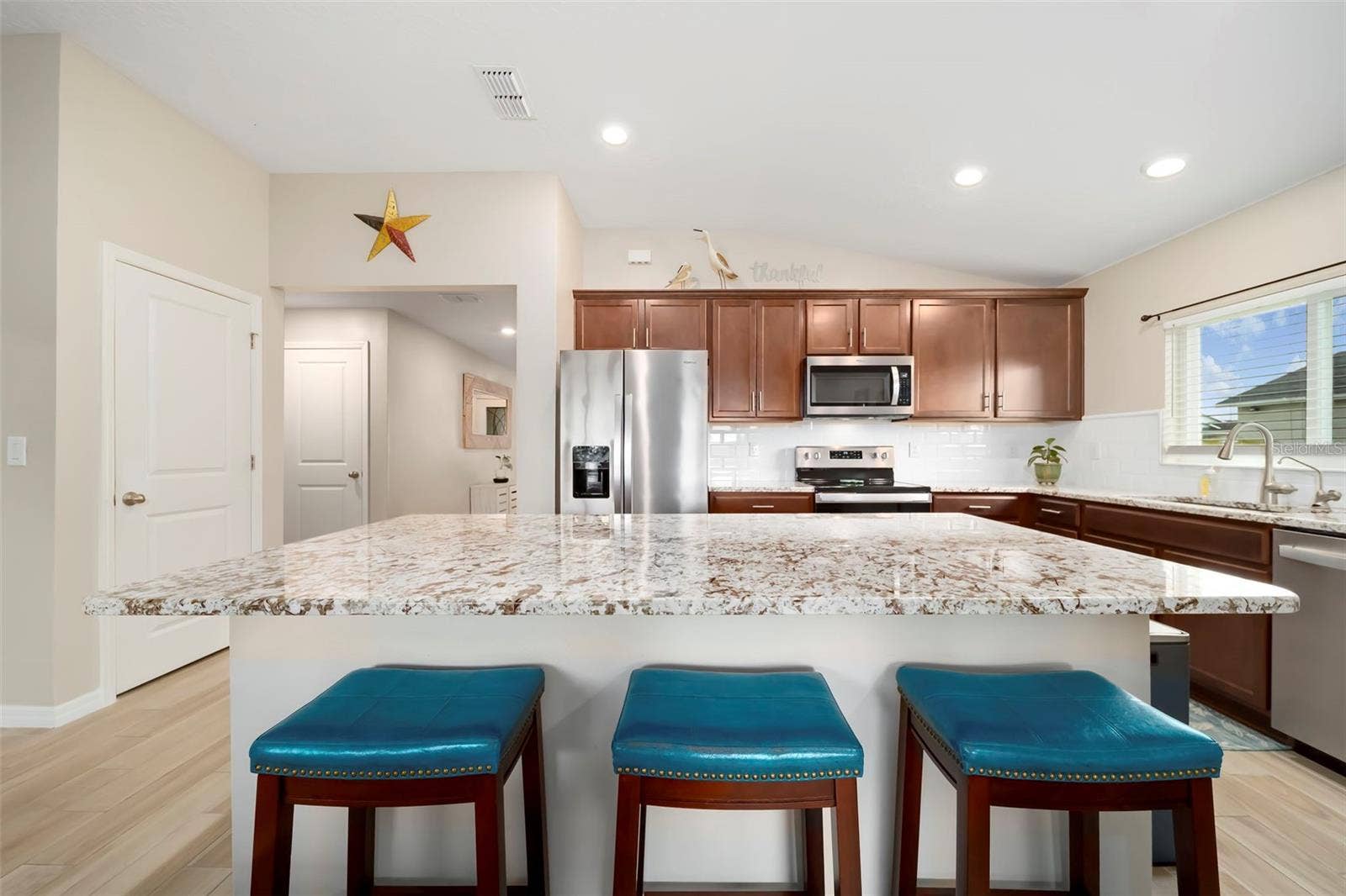 3491 74TH AVENUE CIRCLE EAST, Sarasota, FL 34243
