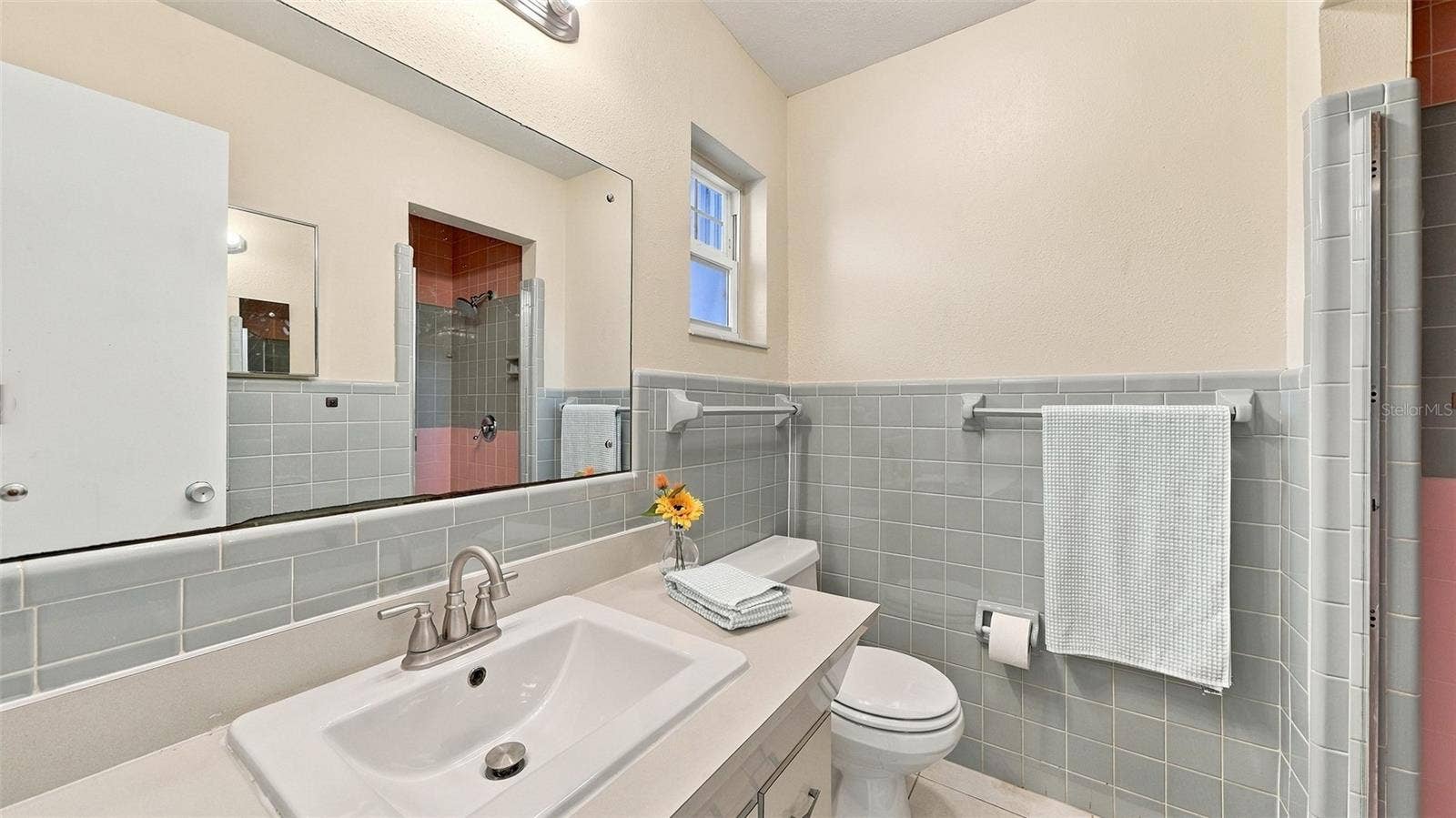 2465 HIBISCUS STREET, Sarasota, FL 34239
