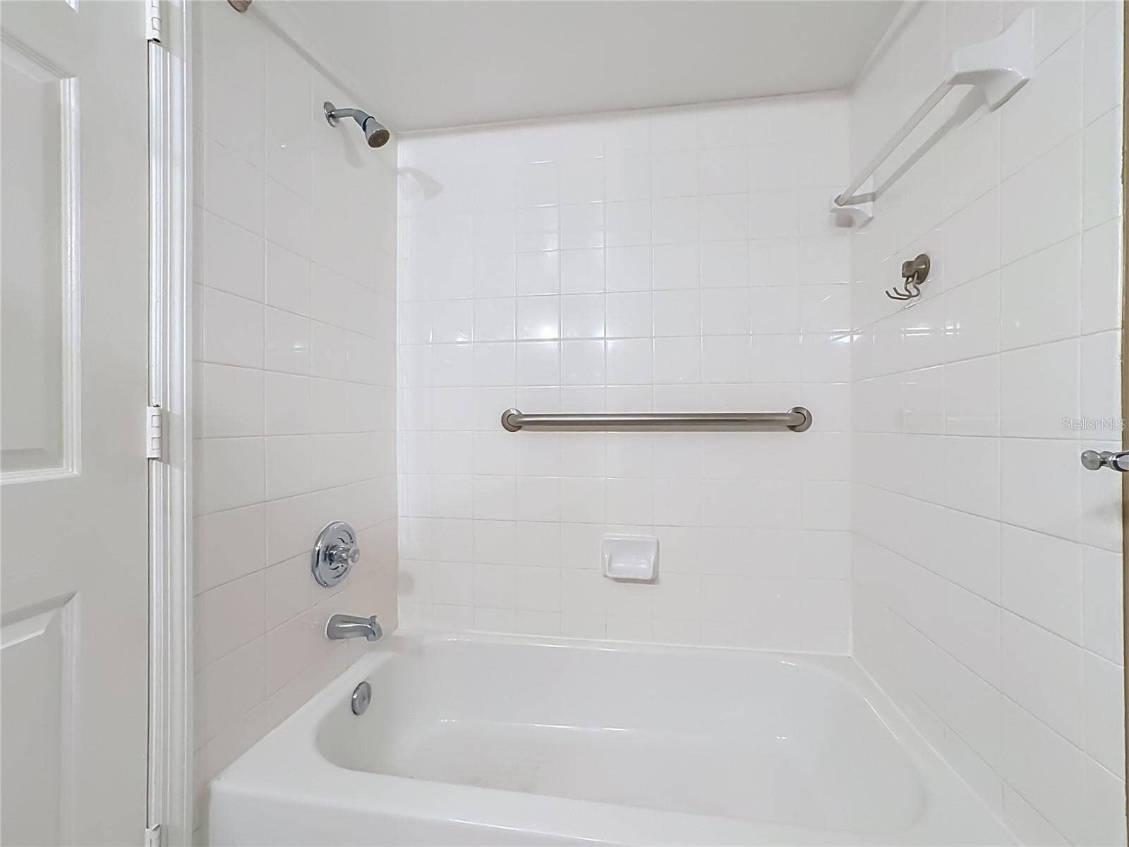 8880 COLONNADES COURT W, #413, Bonita Springs, FL 34135 2nd Bathroom