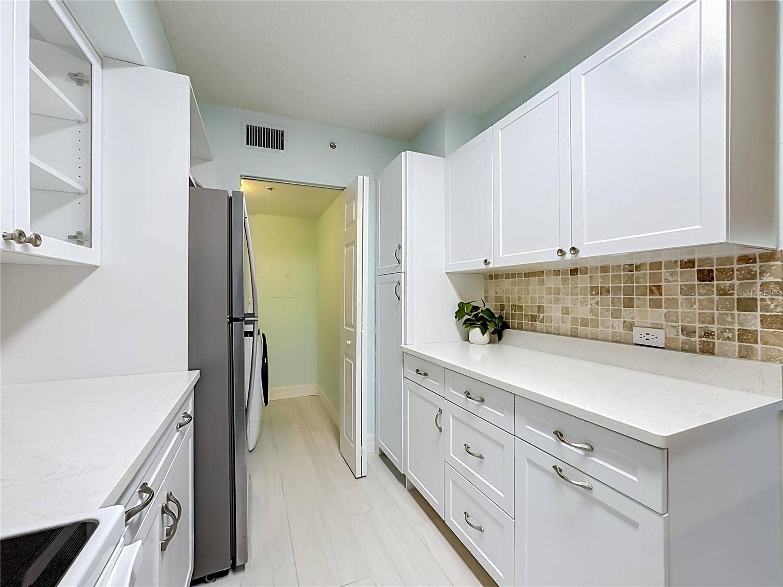 8880 COLONNADES COURT W, #413, Bonita Springs, FL 34135 Kitchen