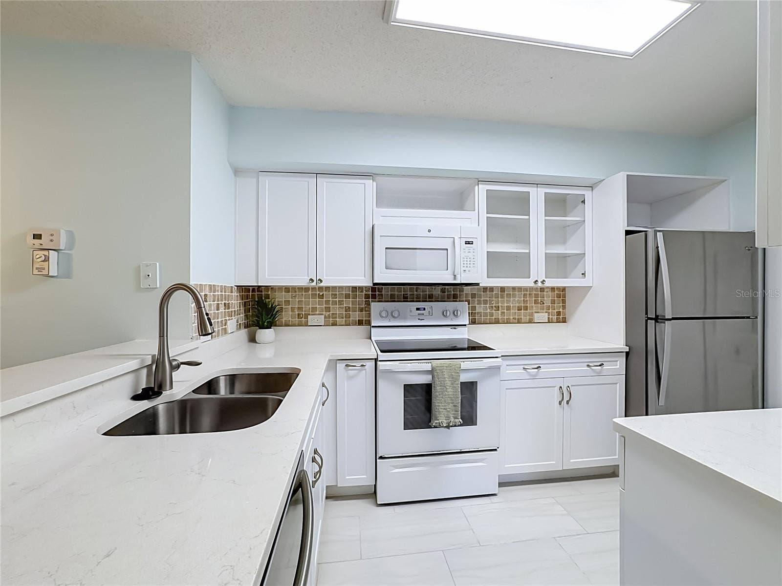 8880 COLONNADES COURT W, #413, Bonita Springs, FL 34135 Kitchen