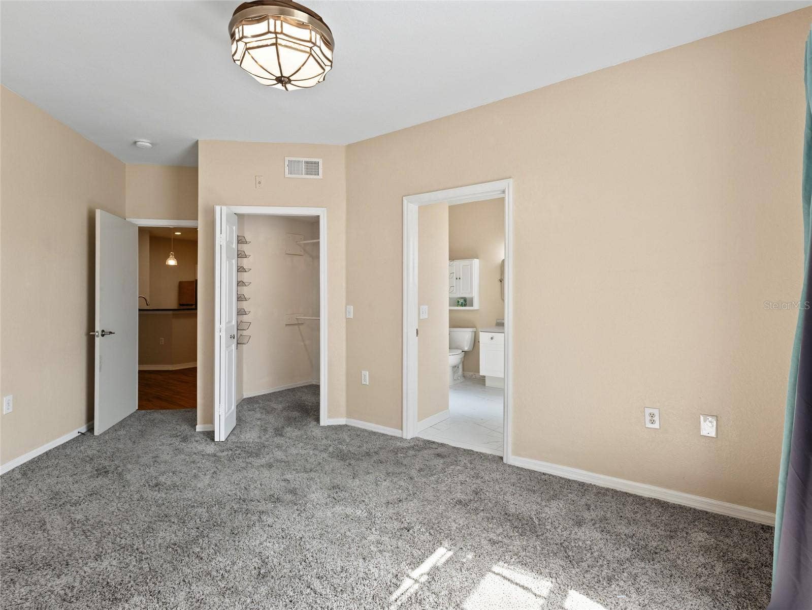 5180 NORTHRIDGE ROAD, #106, Sarasota, FL 34238 Primary bedroom
