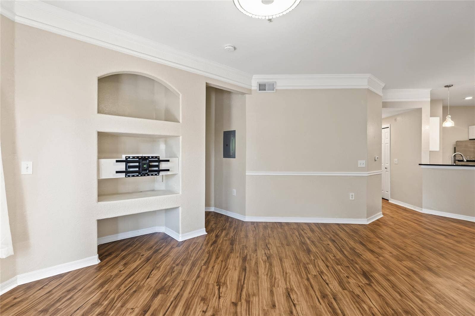 5180 NORTHRIDGE ROAD, #106, Sarasota, FL 34238 Living Room