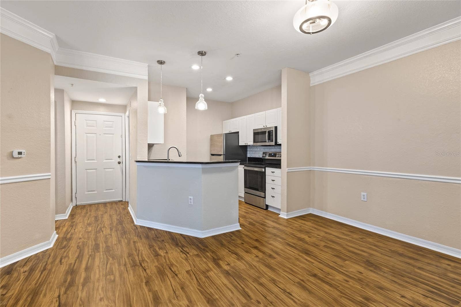 5180 NORTHRIDGE ROAD, #106, Sarasota, FL 34238 Dining/Kitchen