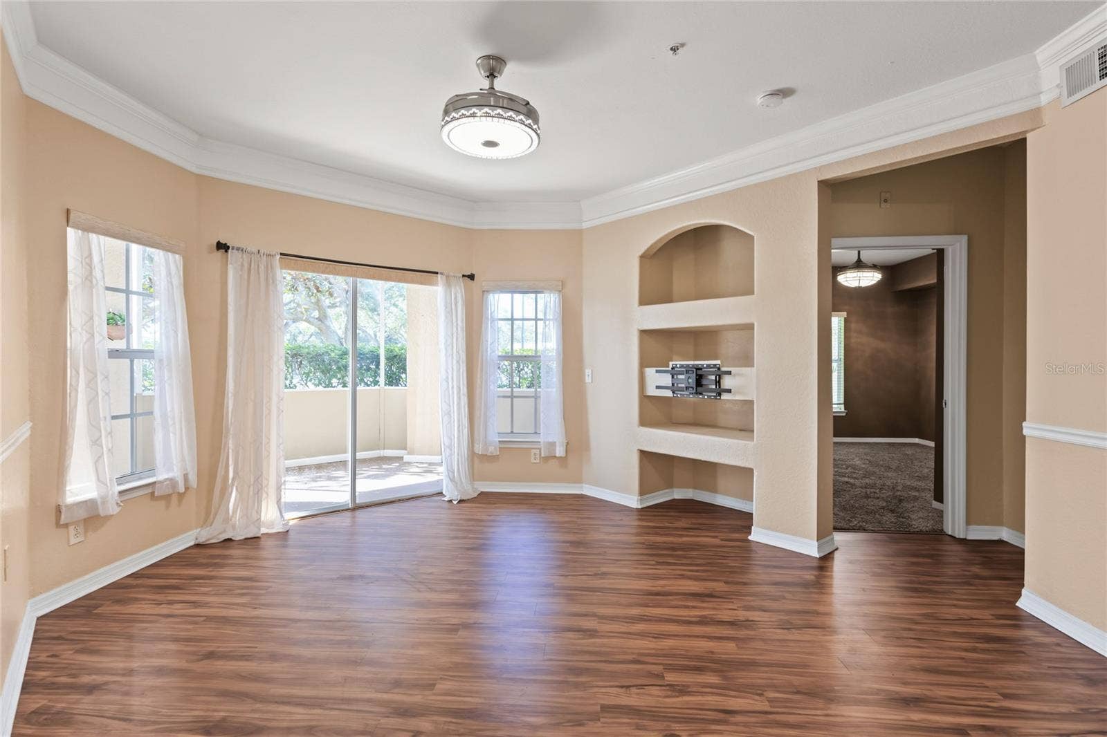 5180 NORTHRIDGE ROAD, #106, Sarasota, FL 34238 Living Room