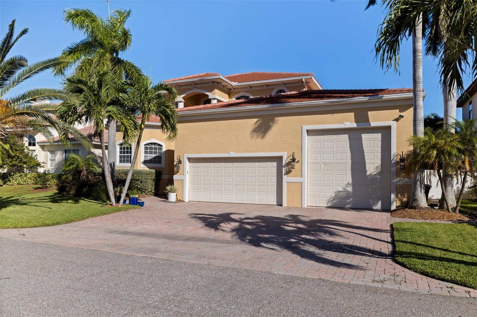 647 SANTA MARIA DRIVE, Tierra Verde, FL 33715 647 SANTA MARIA DRIVE, Tierra Verde, FL 33715