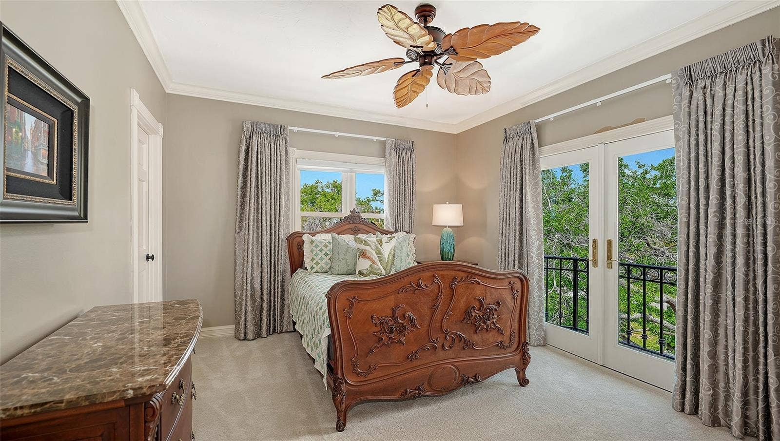1240 HILLVIEW DRIVE, Sarasota, FL 34239 1240 HILLVIEW DRIVE, Sarasota, FL 34239