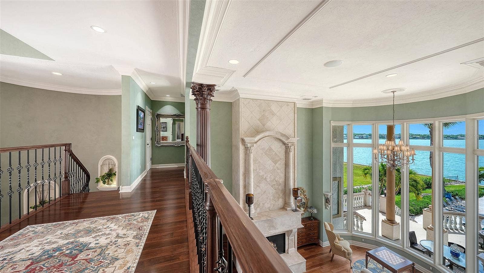1240 HILLVIEW DRIVE, Sarasota, FL 34239 1240 HILLVIEW DRIVE, Sarasota, FL 34239