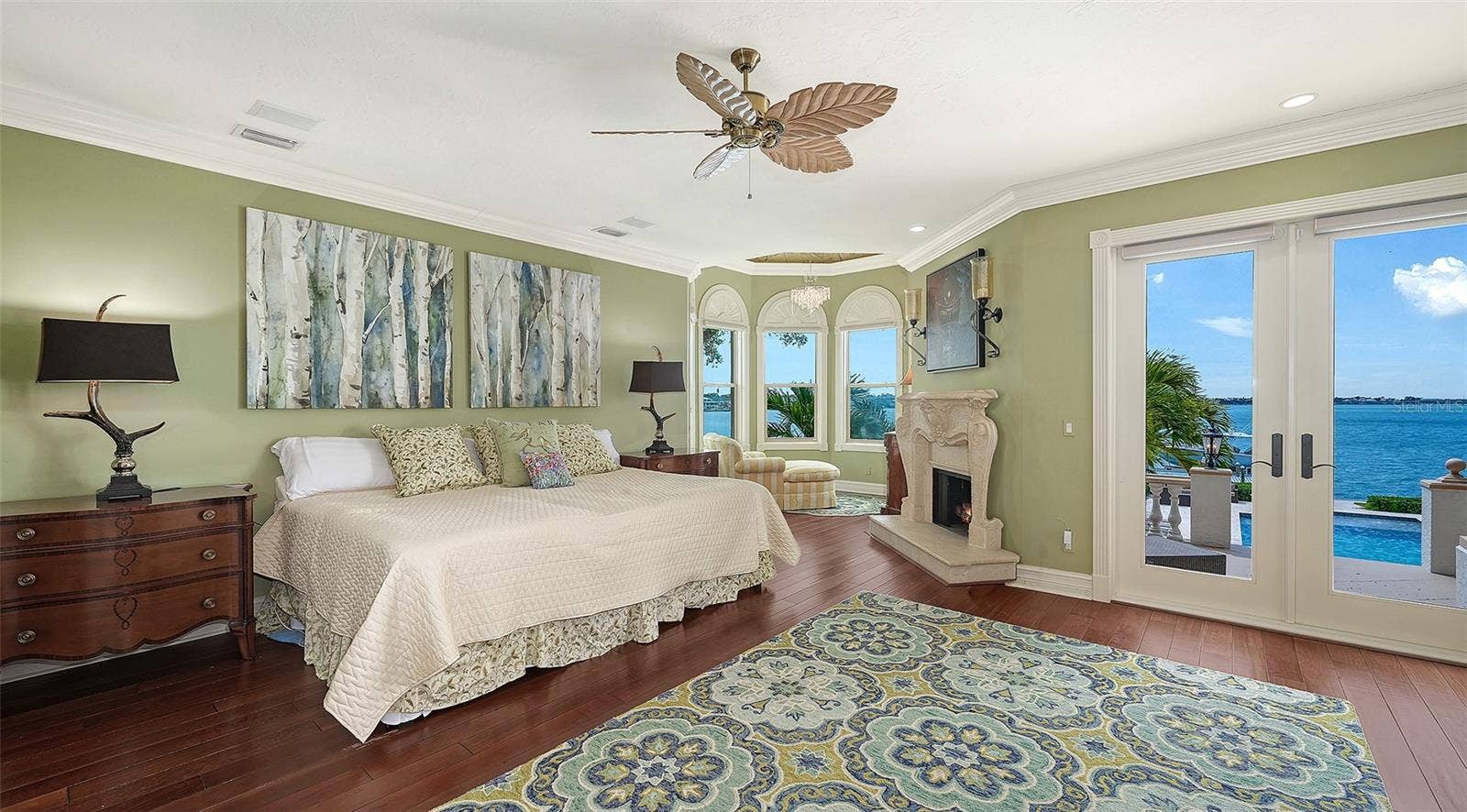 1240 HILLVIEW DRIVE, Sarasota, FL 34239 1240 HILLVIEW DRIVE, Sarasota, FL 34239