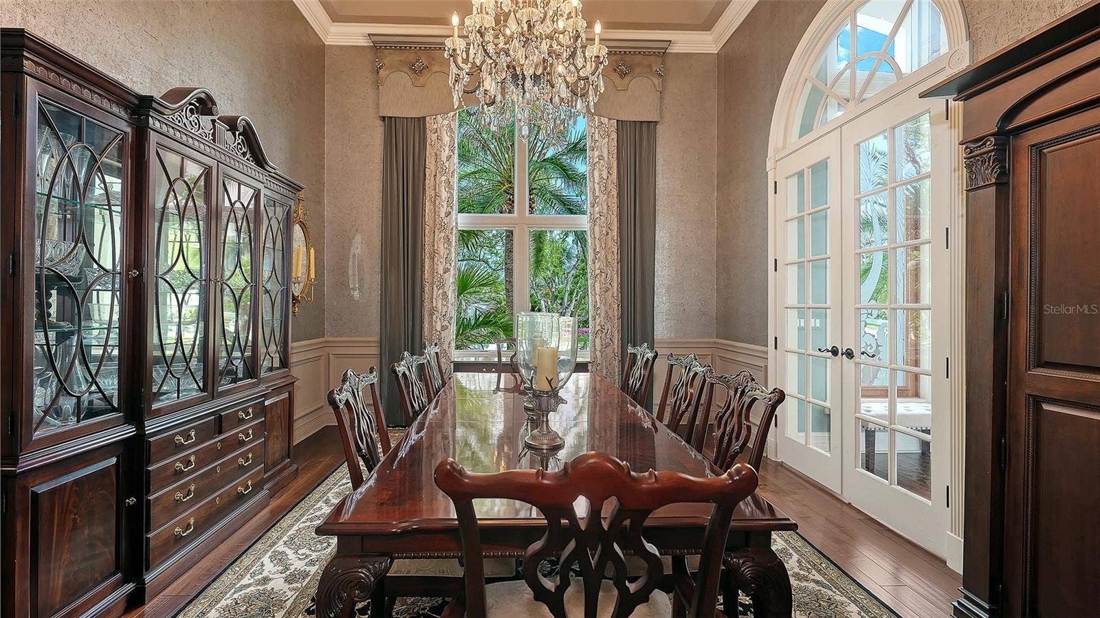 1240 HILLVIEW DRIVE, Sarasota, FL 34239 1240 HILLVIEW DRIVE, Sarasota, FL 34239