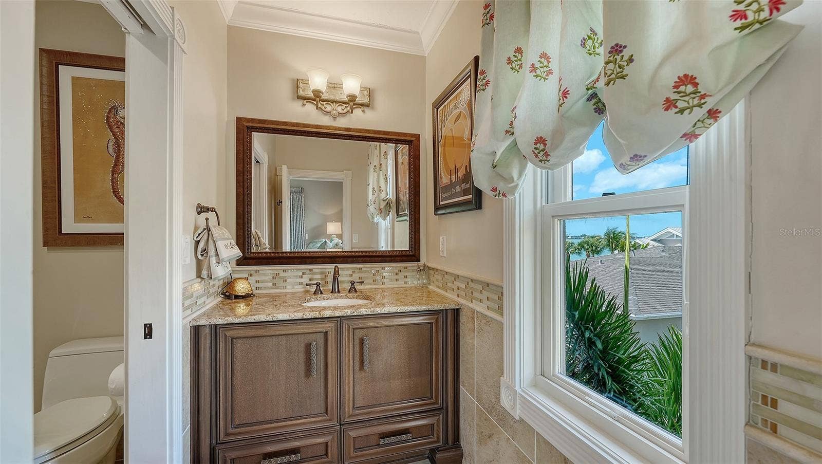 1240 HILLVIEW DRIVE, Sarasota, FL 34239 1240 HILLVIEW DRIVE, Sarasota, FL 34239