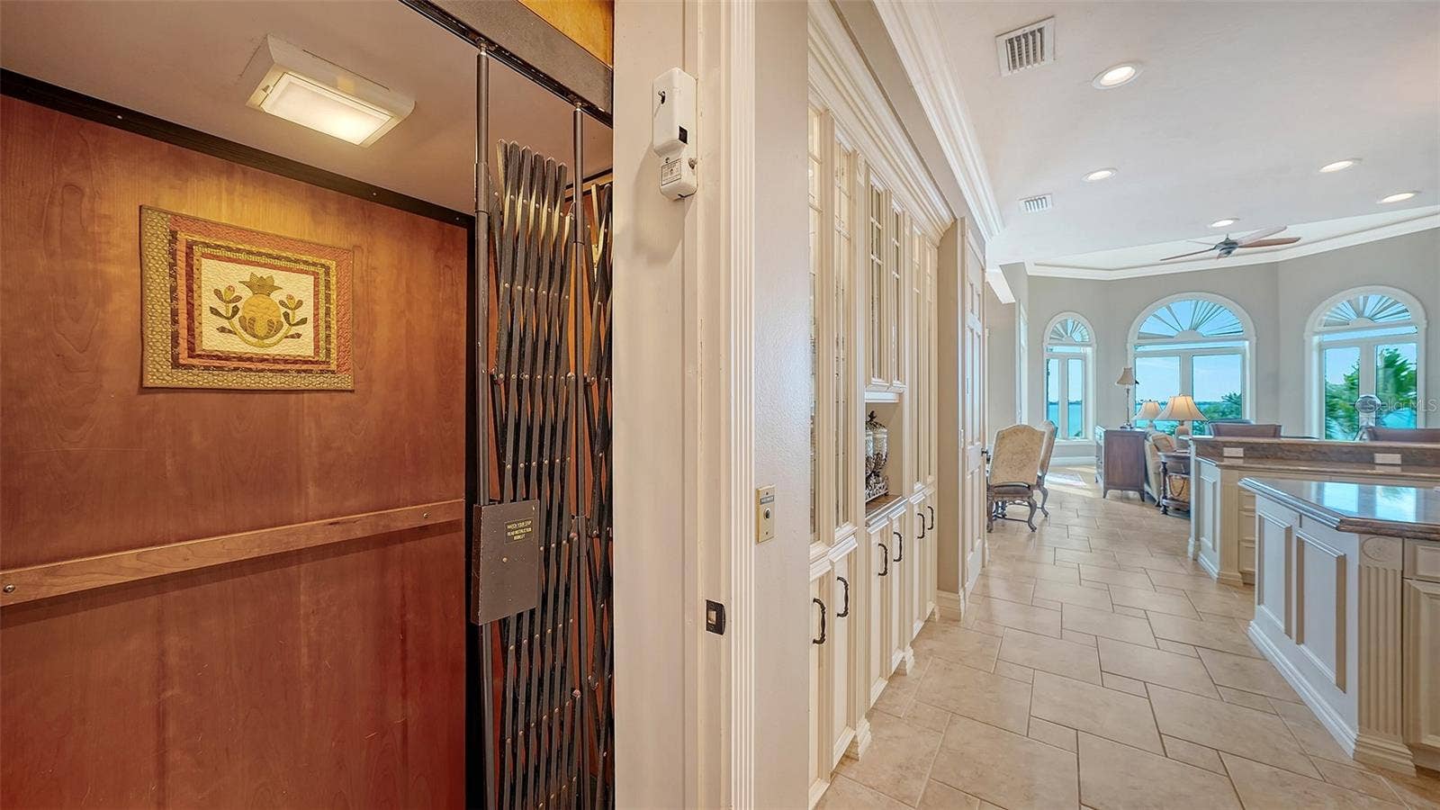 1240 HILLVIEW DRIVE, Sarasota, FL 34239 1240 HILLVIEW DRIVE, Sarasota, FL 34239