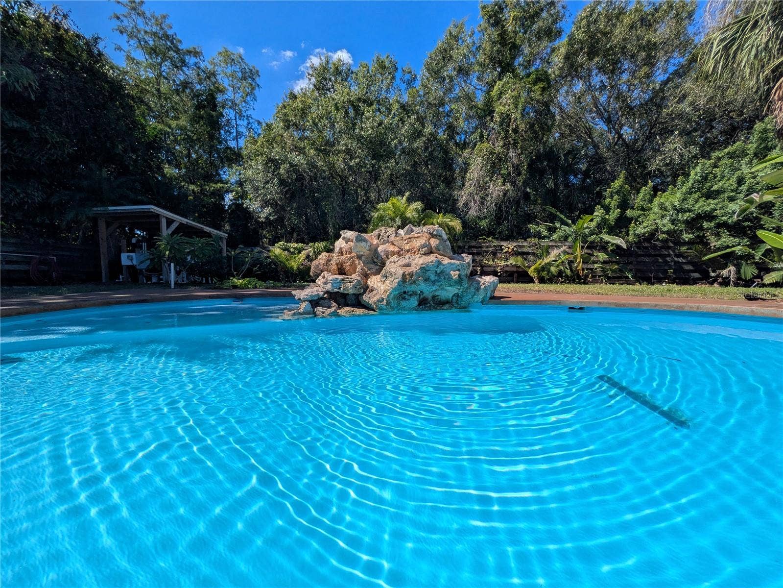 1133 RUSSELL AVENUE, Sarasota, FL 34232 1133 RUSSELL AVENUE, Sarasota, FL 34232