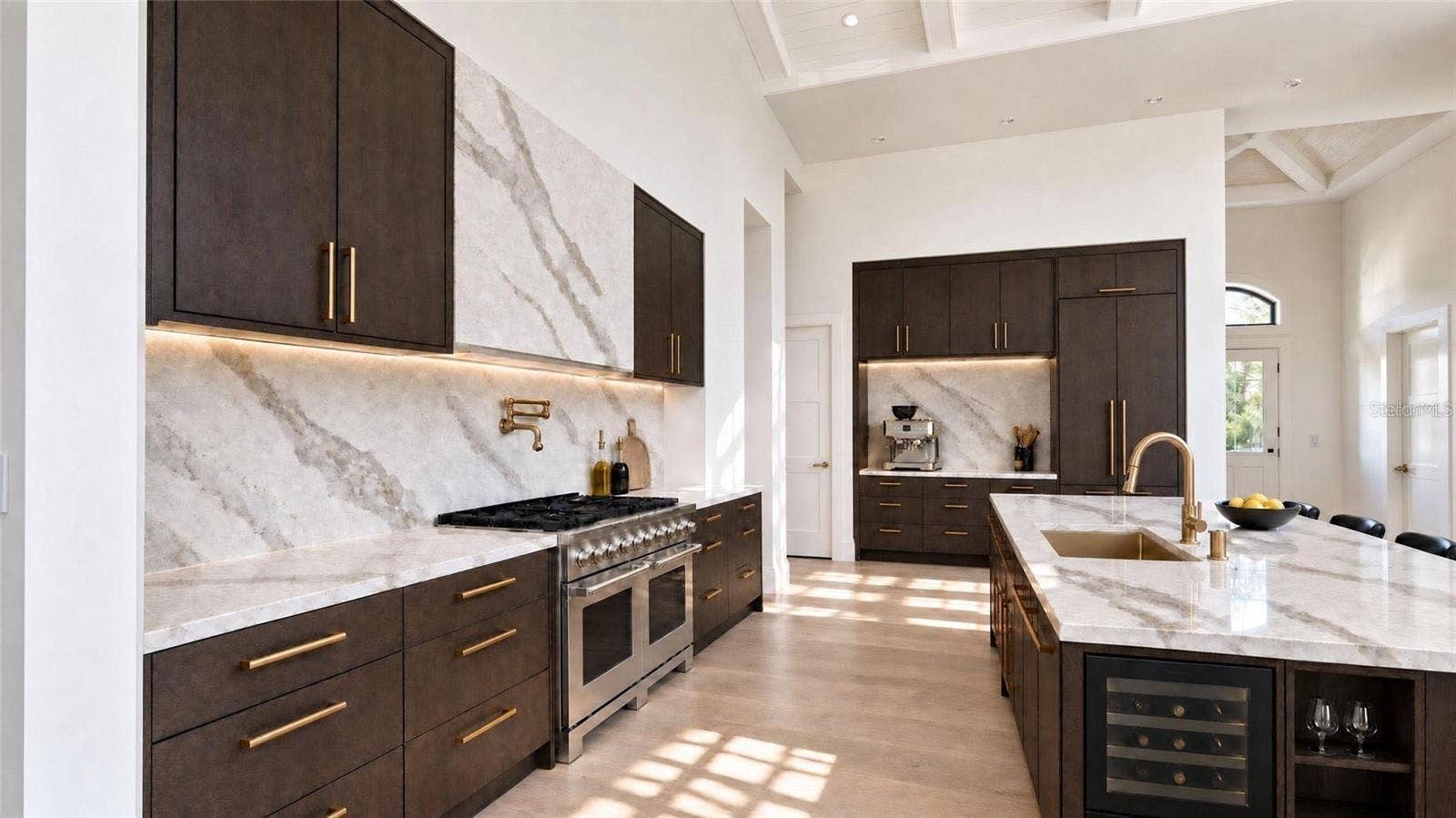 838 NORSOTA WAY, Sarasota, FL 34242 Kitchen, with virtual staging.