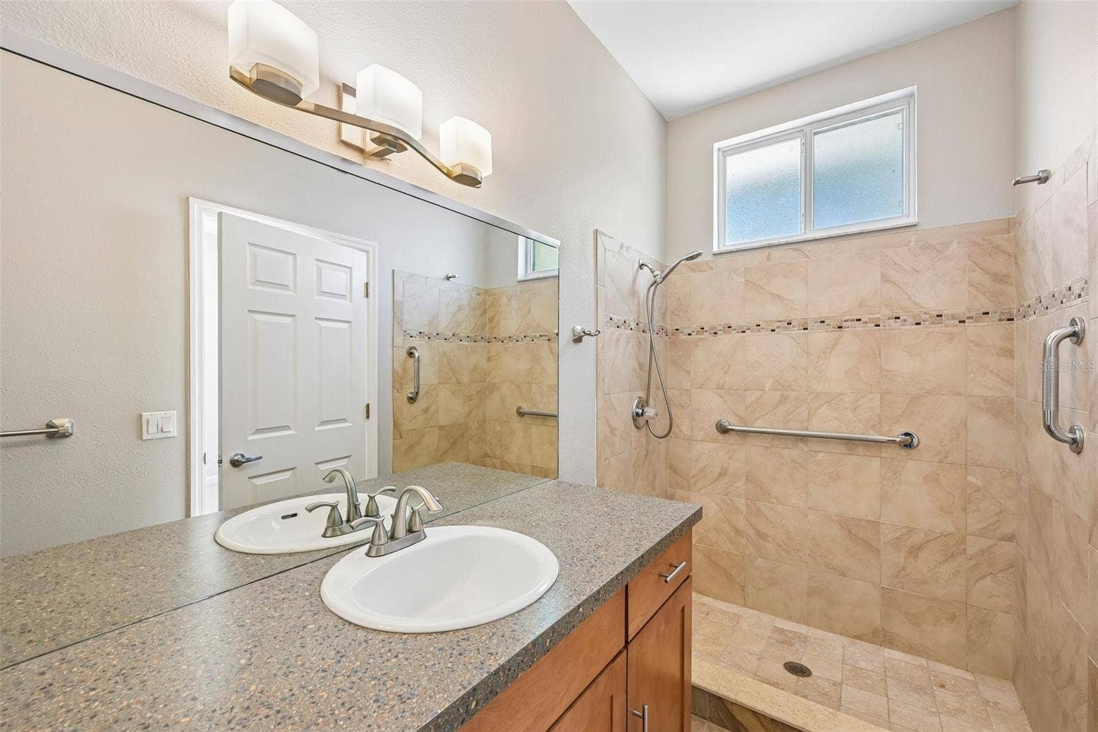 817 TALLGRASS LANE, Bradenton, FL 34212 817 TALLGRASS LANE, Bradenton, FL 34212
