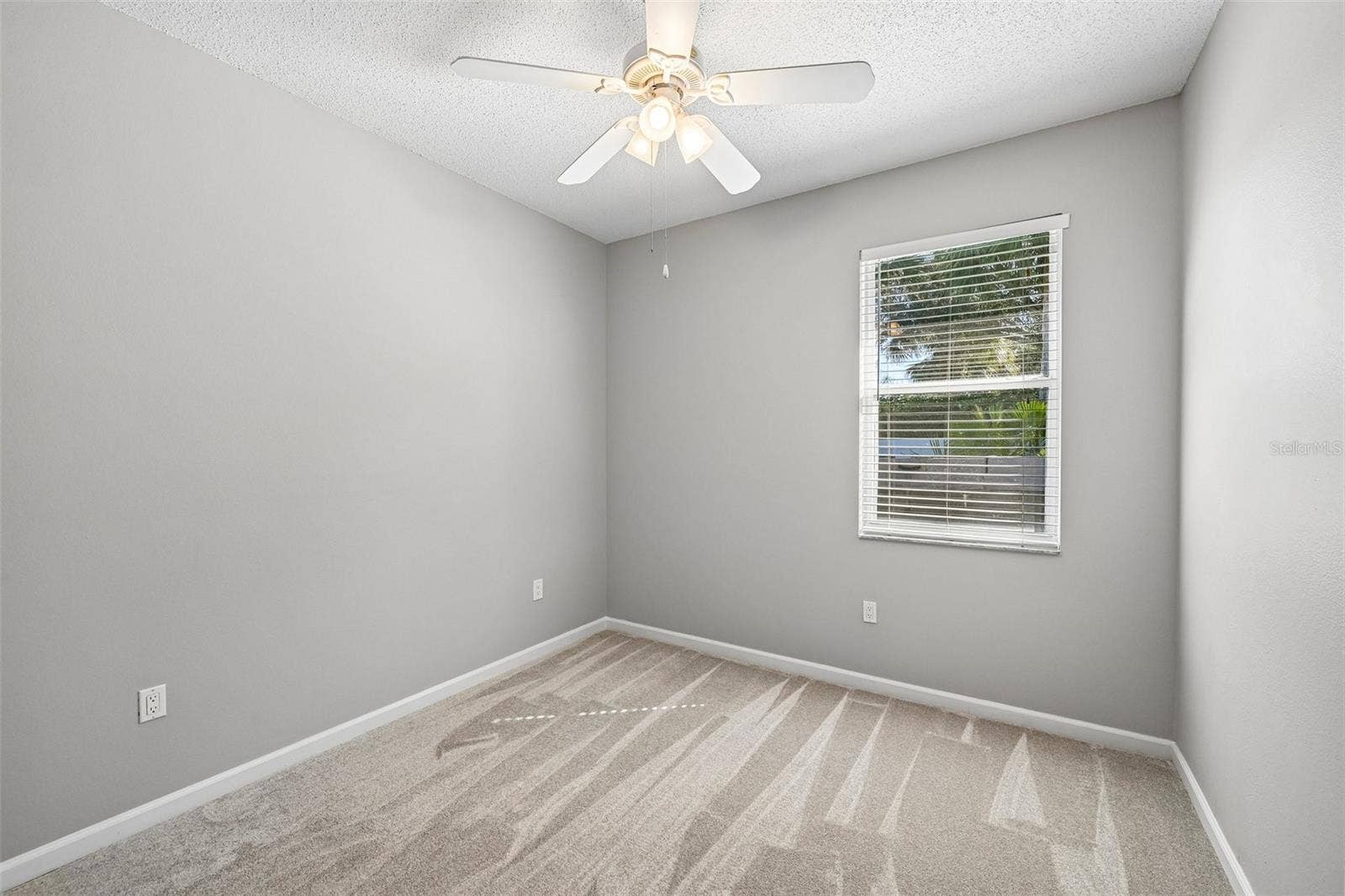 817 TALLGRASS LANE, Bradenton, FL 34212 817 TALLGRASS LANE, Bradenton, FL 34212