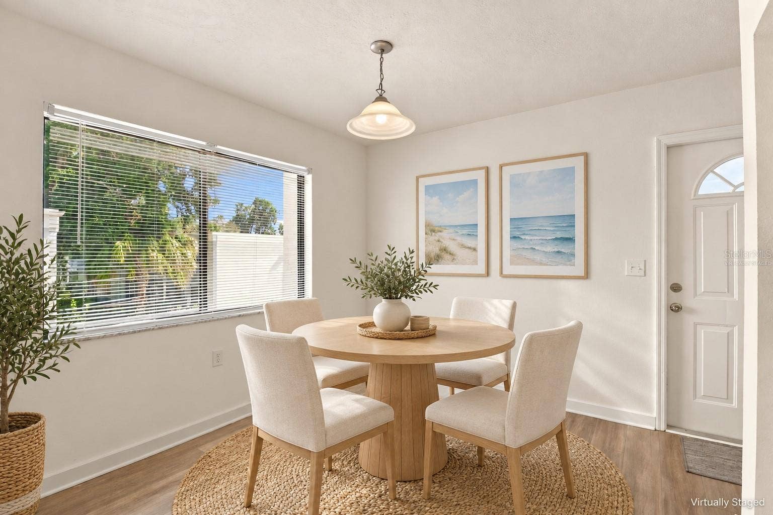 5310 26TH STREET W, #1506, Bradenton, FL 34207 Virtually staged dining area