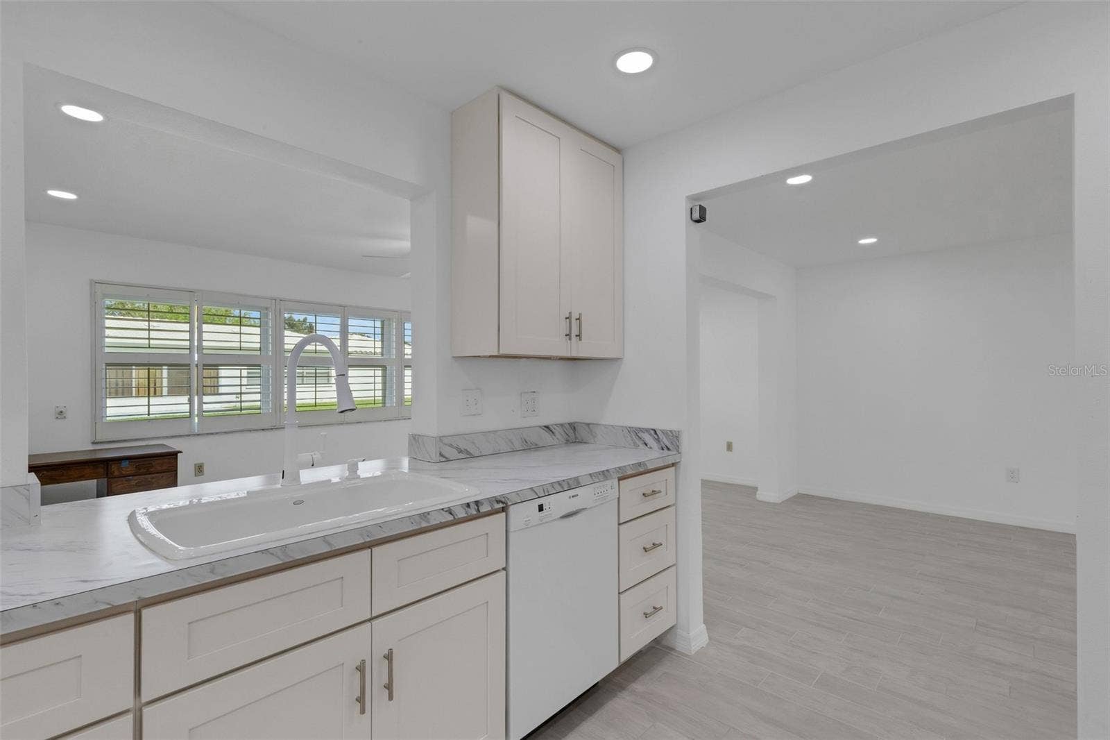 1311 BOTTLEBRUSH DRIVE, Bradenton, FL 34208 1311 BOTTLEBRUSH DRIVE, Bradenton, FL 34208