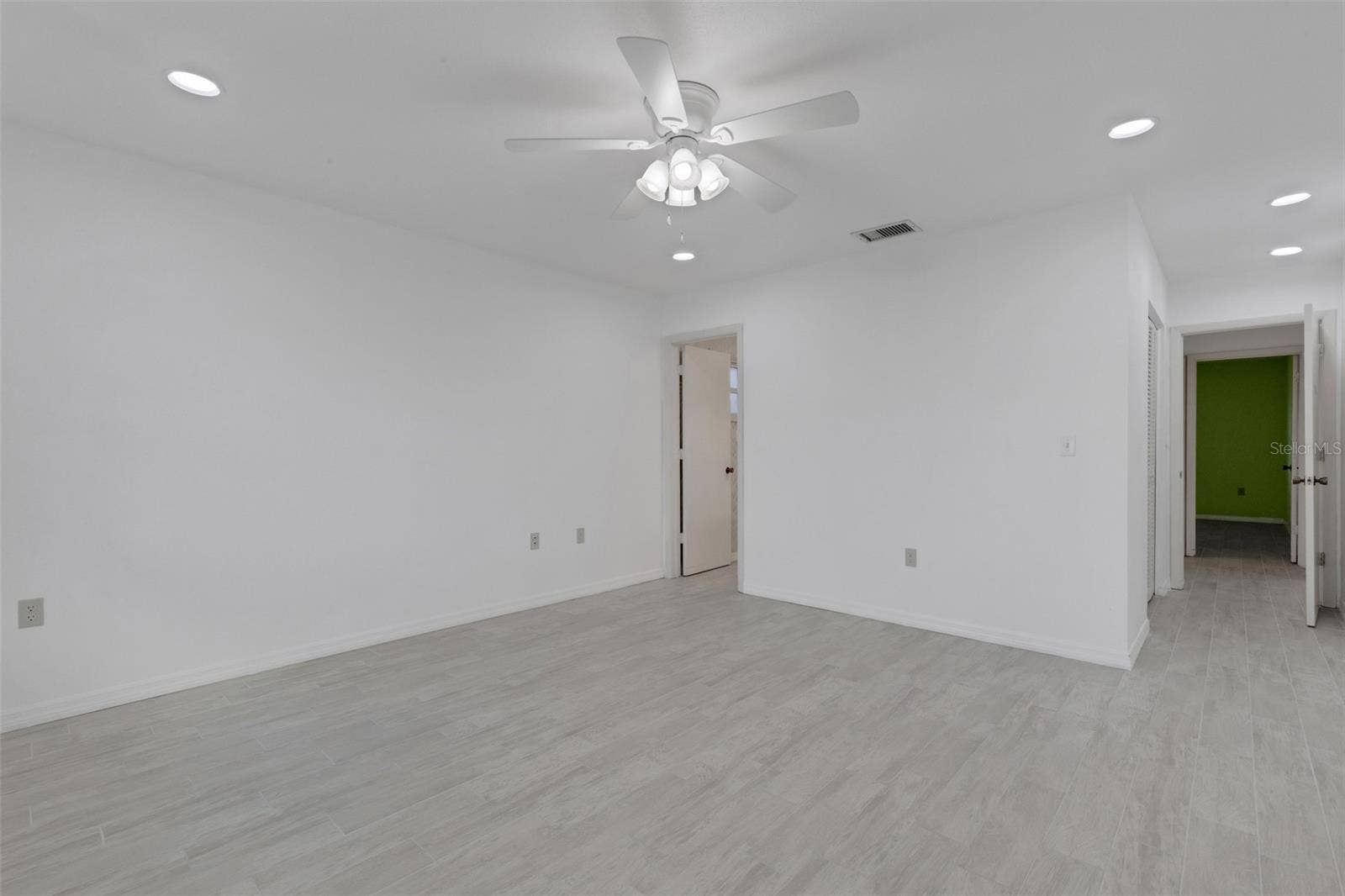 1311 BOTTLEBRUSH DRIVE, Bradenton, FL 34208 1311 BOTTLEBRUSH DRIVE, Bradenton, FL 34208