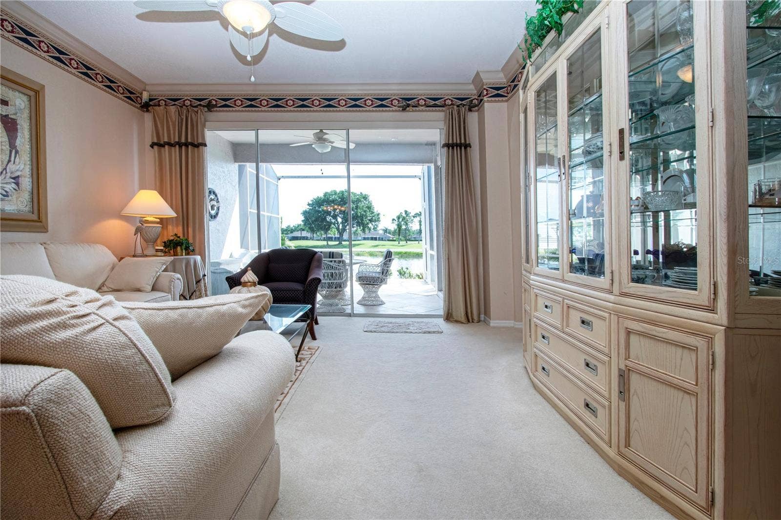 4937 CHASE OAKS DRIVE, Sarasota, FL 34241 Living room area