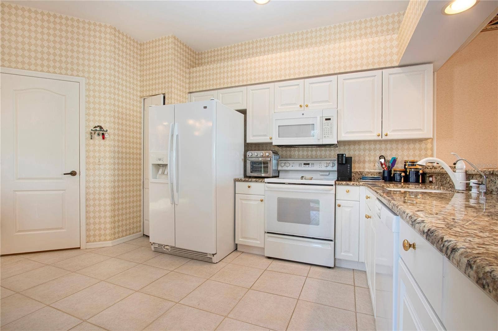 4937 CHASE OAKS DRIVE, Sarasota, FL 34241 Kitchen