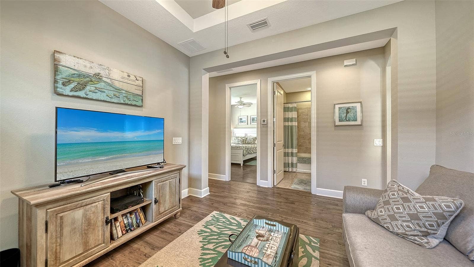 5572 SENTIERO DRIVE, Nokomis, FL 34275 5572 SENTIERO DRIVE, Nokomis, FL 34275