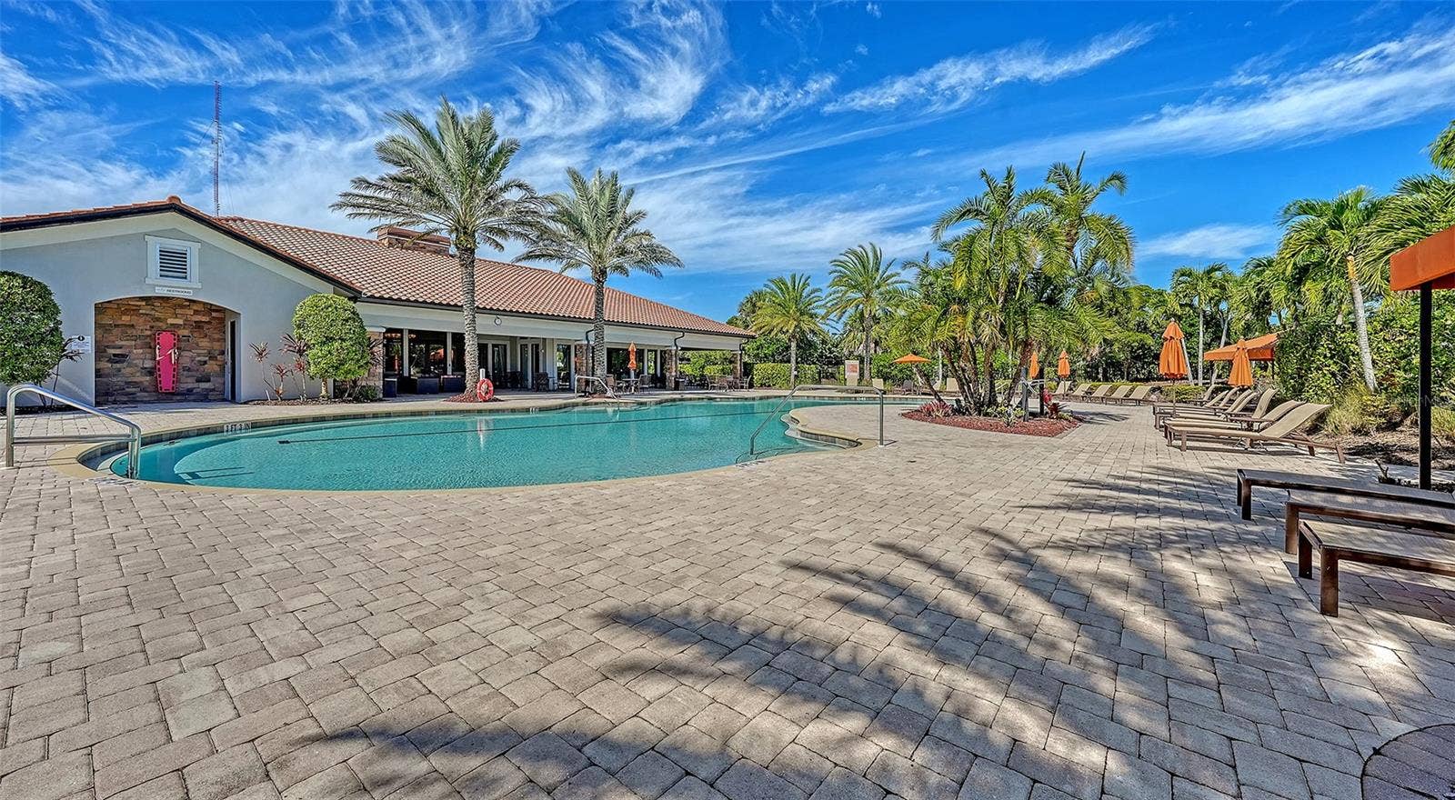 5572 SENTIERO DRIVE, Nokomis, FL 34275 5572 SENTIERO DRIVE, Nokomis, FL 34275