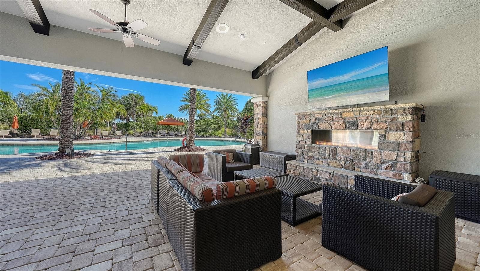 5572 SENTIERO DRIVE, Nokomis, FL 34275 5572 SENTIERO DRIVE, Nokomis, FL 34275