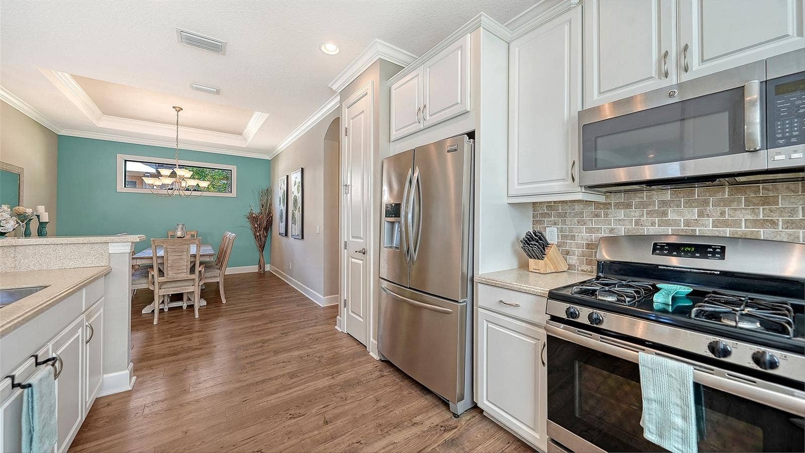 5572 SENTIERO DRIVE, Nokomis, FL 34275 5572 SENTIERO DRIVE, Nokomis, FL 34275