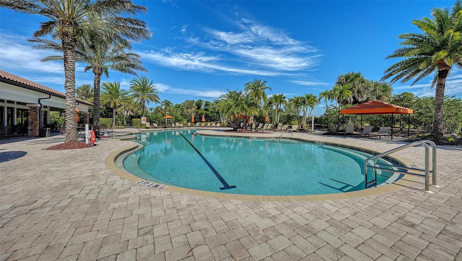 5572 SENTIERO DRIVE, Nokomis, FL 34275 5572 SENTIERO DRIVE, Nokomis, FL 34275