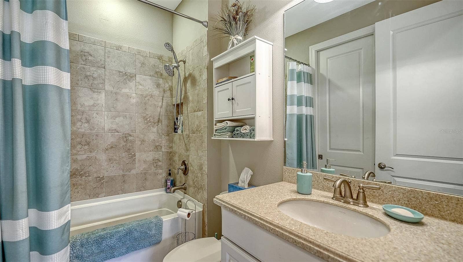 5572 SENTIERO DRIVE, Nokomis, FL 34275 5572 SENTIERO DRIVE, Nokomis, FL 34275
