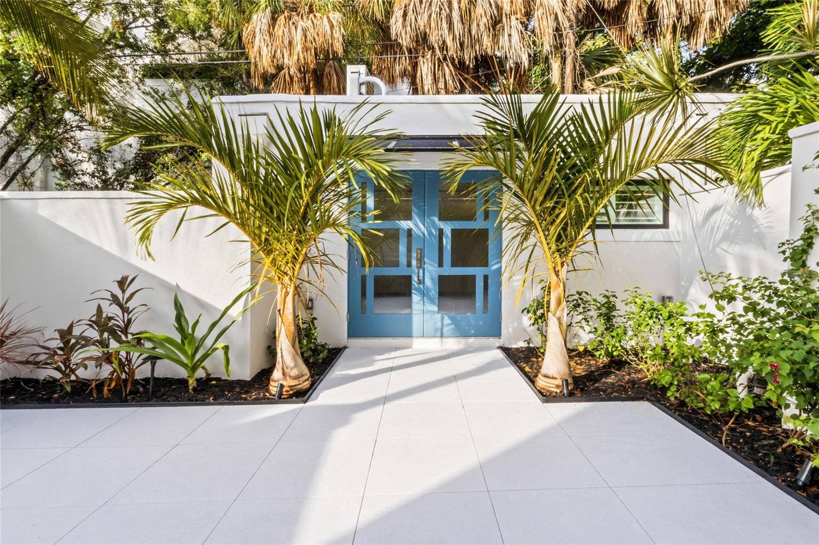410 BURNS COURT, Sarasota, FL 34236 410 BURNS COURT, Sarasota, FL 34236
