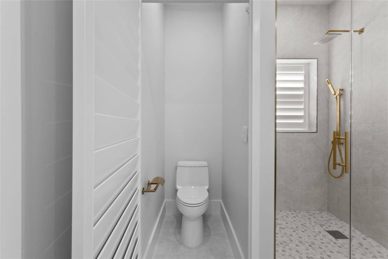410 BURNS COURT, Sarasota, FL 34236 410 BURNS COURT, Sarasota, FL 34236
