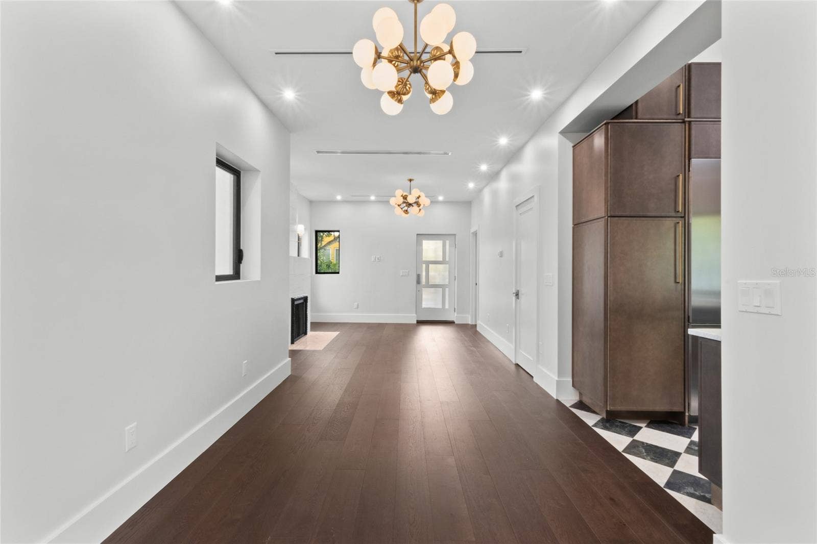 410 BURNS COURT, Sarasota, FL 34236 410 BURNS COURT, Sarasota, FL 34236