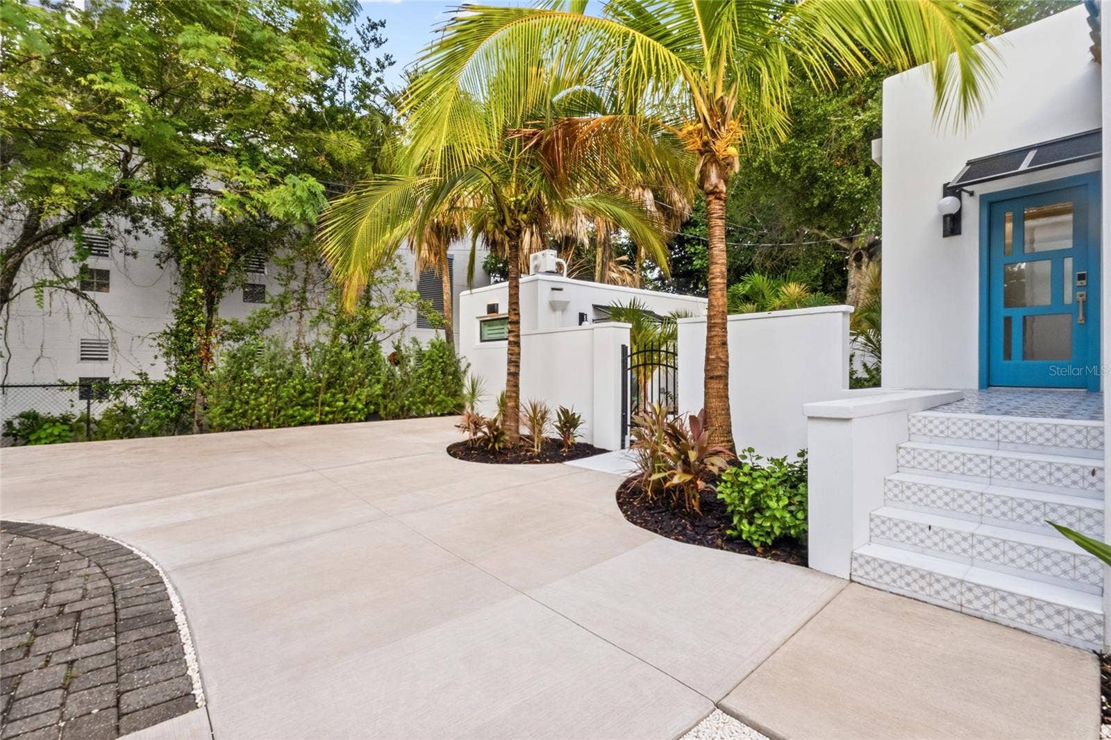 410 BURNS COURT, Sarasota, FL 34236 410 BURNS COURT, Sarasota, FL 34236