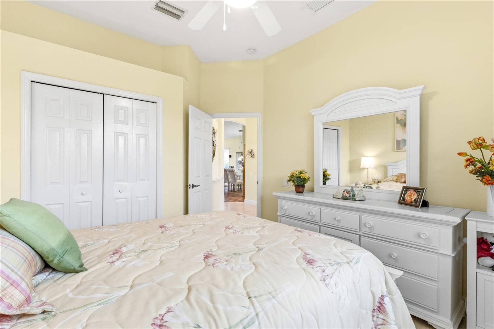 5231 97TH STREET E, Bradenton, FL 34211 5231 97TH STREET E, Bradenton, FL 34211