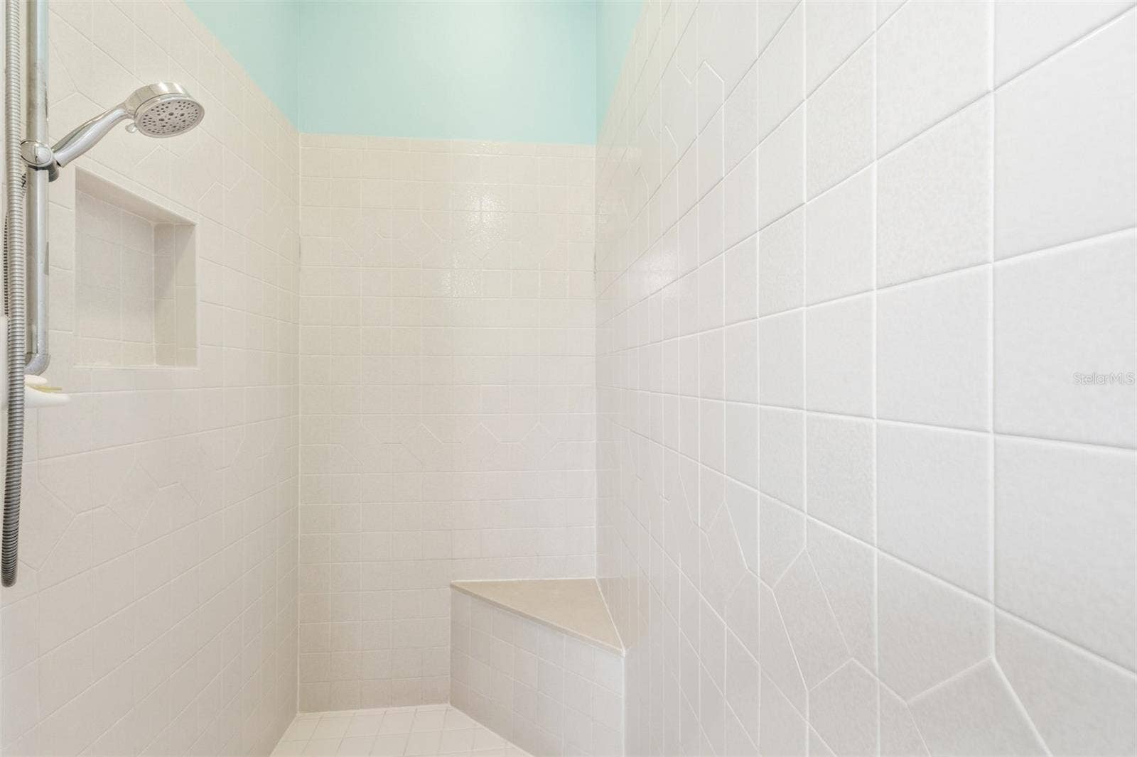 5231 97TH STREET E, Bradenton, FL 34211 5231 97TH STREET E, Bradenton, FL 34211