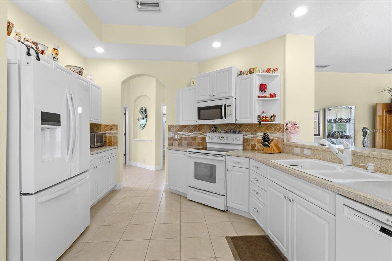 5231 97TH STREET E, Bradenton, FL 34211 5231 97TH STREET E, Bradenton, FL 34211