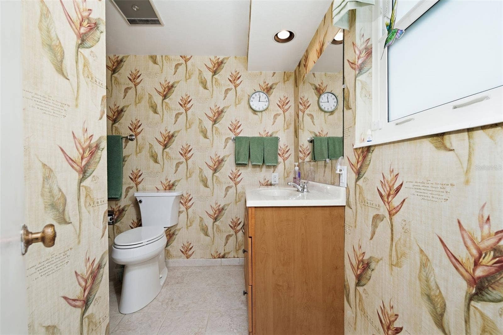 844 MAGELLAN DRIVE, Sarasota, FL 34243 844 MAGELLAN DRIVE, Sarasota, FL 34243
