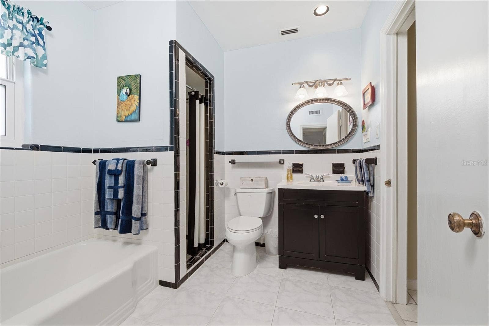 844 MAGELLAN DRIVE, Sarasota, FL 34243 844 MAGELLAN DRIVE, Sarasota, FL 34243